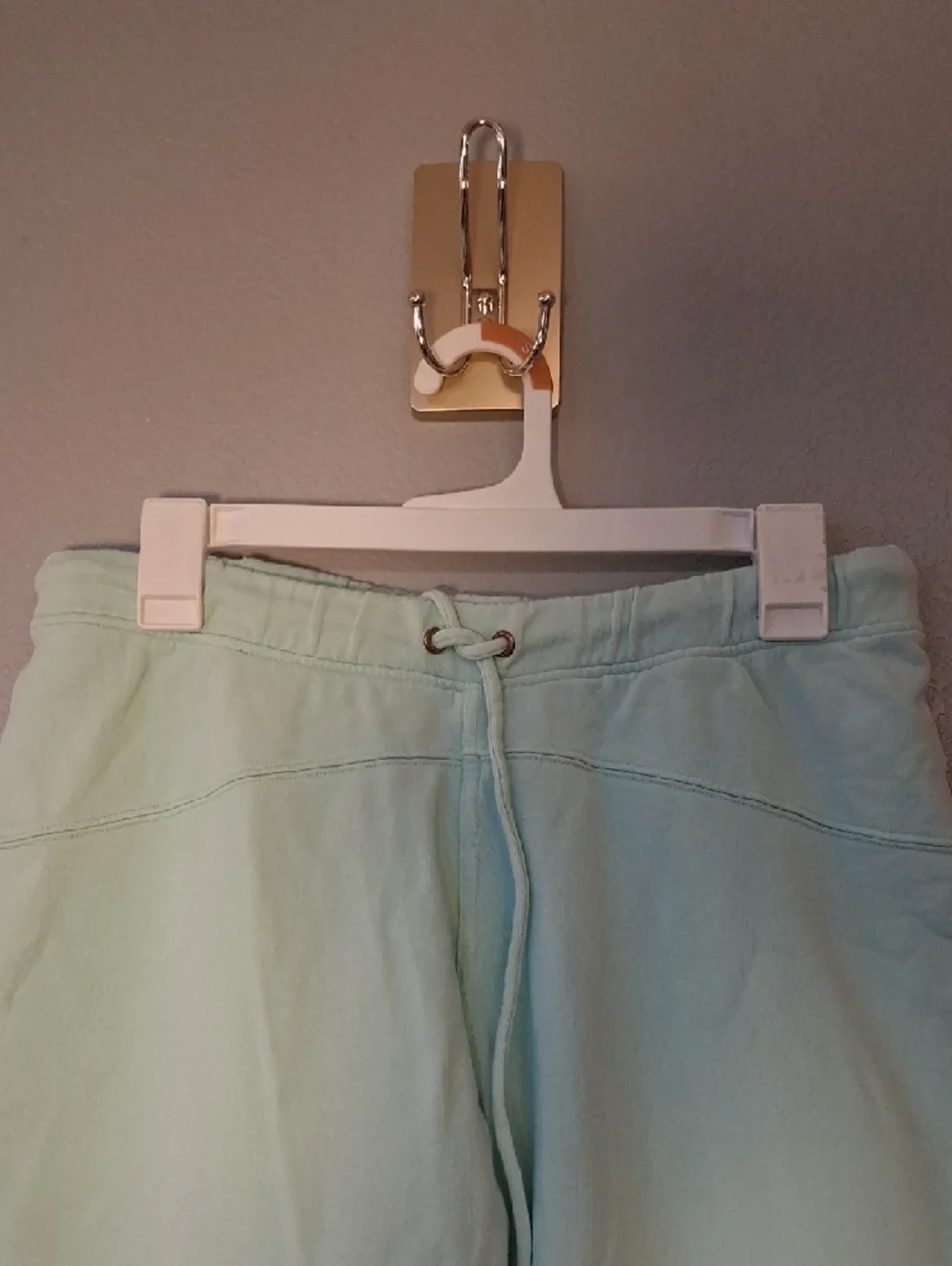 Women’s Light Sage Green Pullover Hoodie With Pants